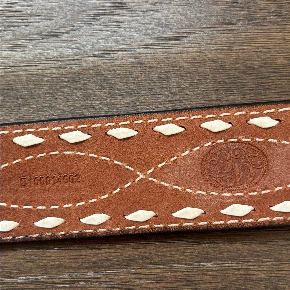 3D Belt Company Genuine Leather, white buck stitched embossed silvertone buckle